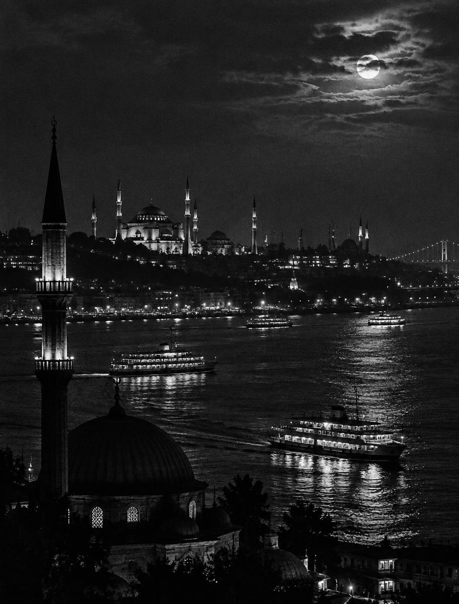 Night view evoking an ancestral city